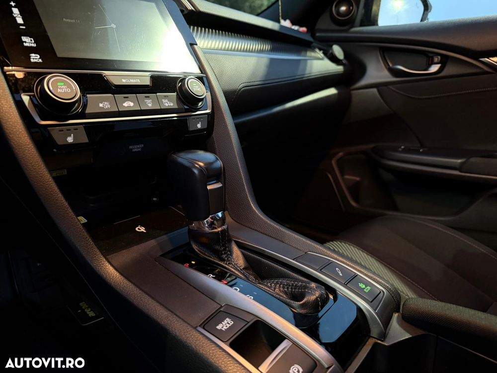 Honda Civic 1.5 VTEC Turbo CVT Sport Plus - 15