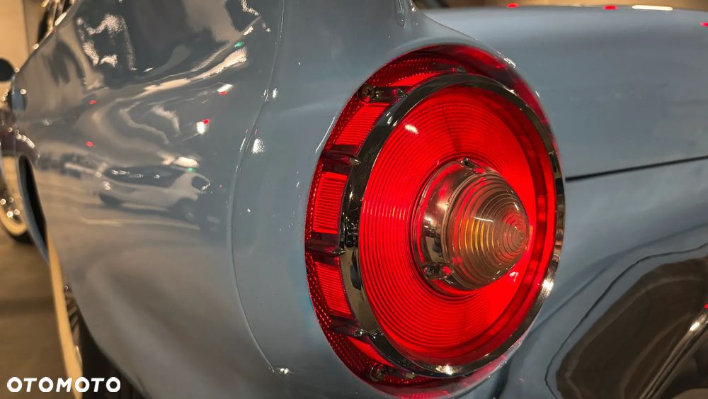 Ford Thunderbird - 11