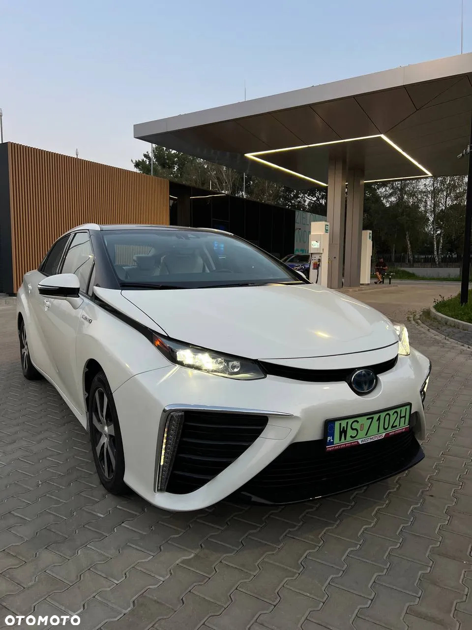 Toyota Mirai Advanced - 4
