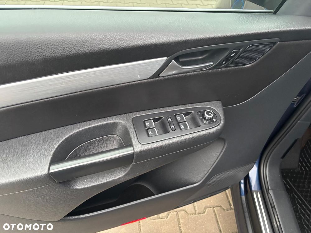 Volkswagen Sharan 2.0 TDI BMT Comfortline DSG - 16