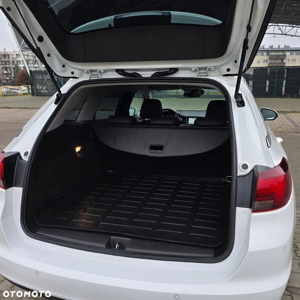 Opel Astra 1.4 Turbo Innovation - 21