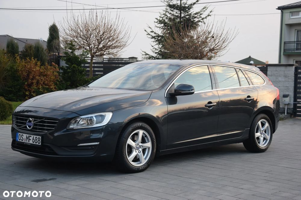 Volvo V60 D4 Geartronic Momentum - 13