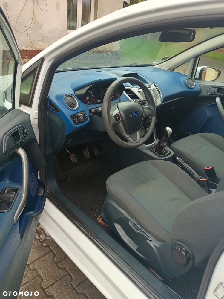 Ford Fiesta 1.3 - 11