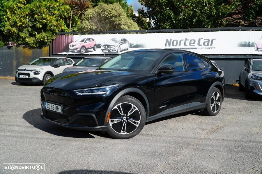 Ford Mustang Mach-E 75.7 kWh Premium AWD - 2