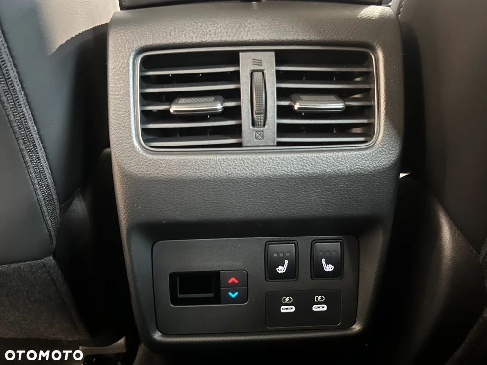 Nissan X-Trail - 23