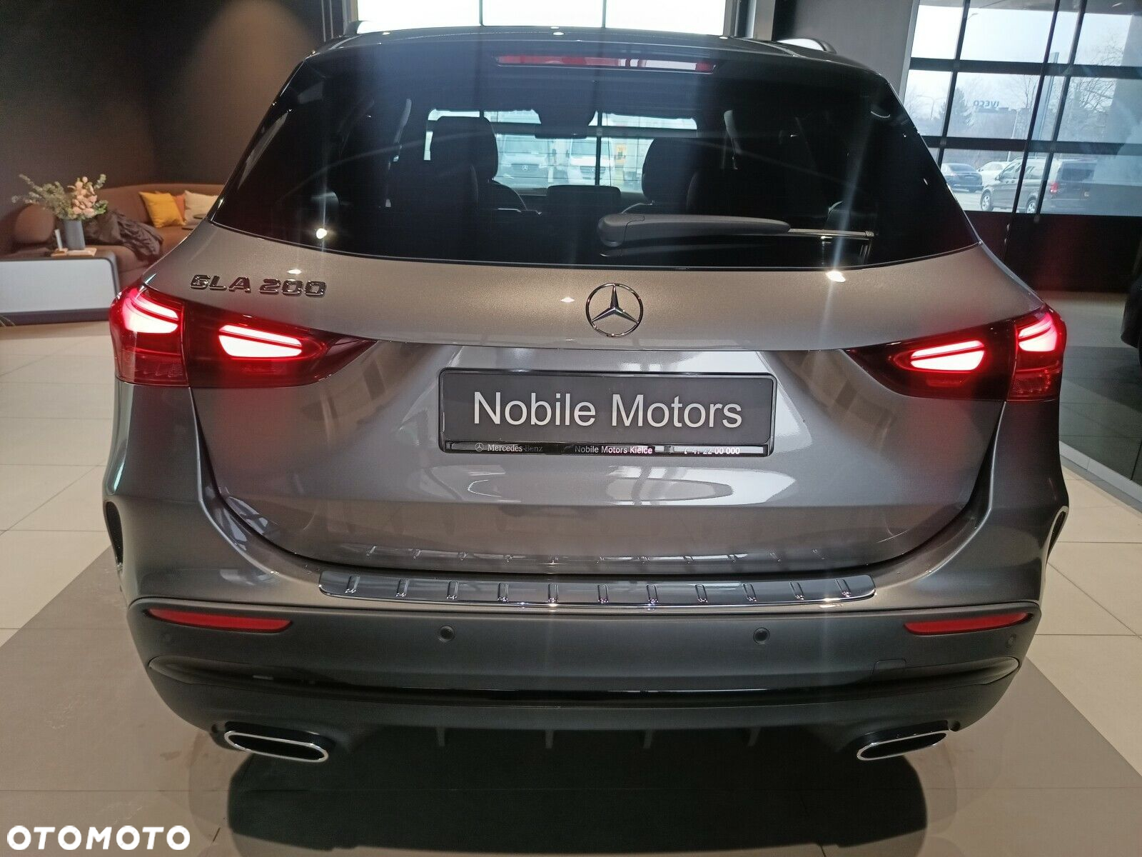 Mercedes-Benz GLA - 7