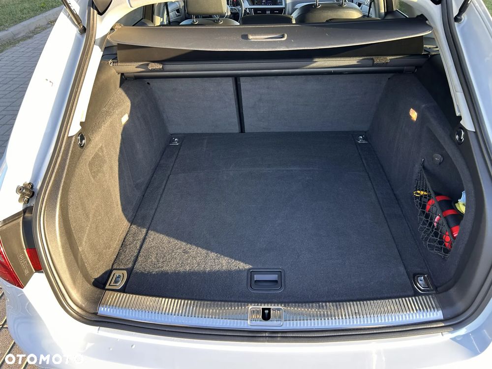 Audi A4 Avant 2.0 TDI - 11