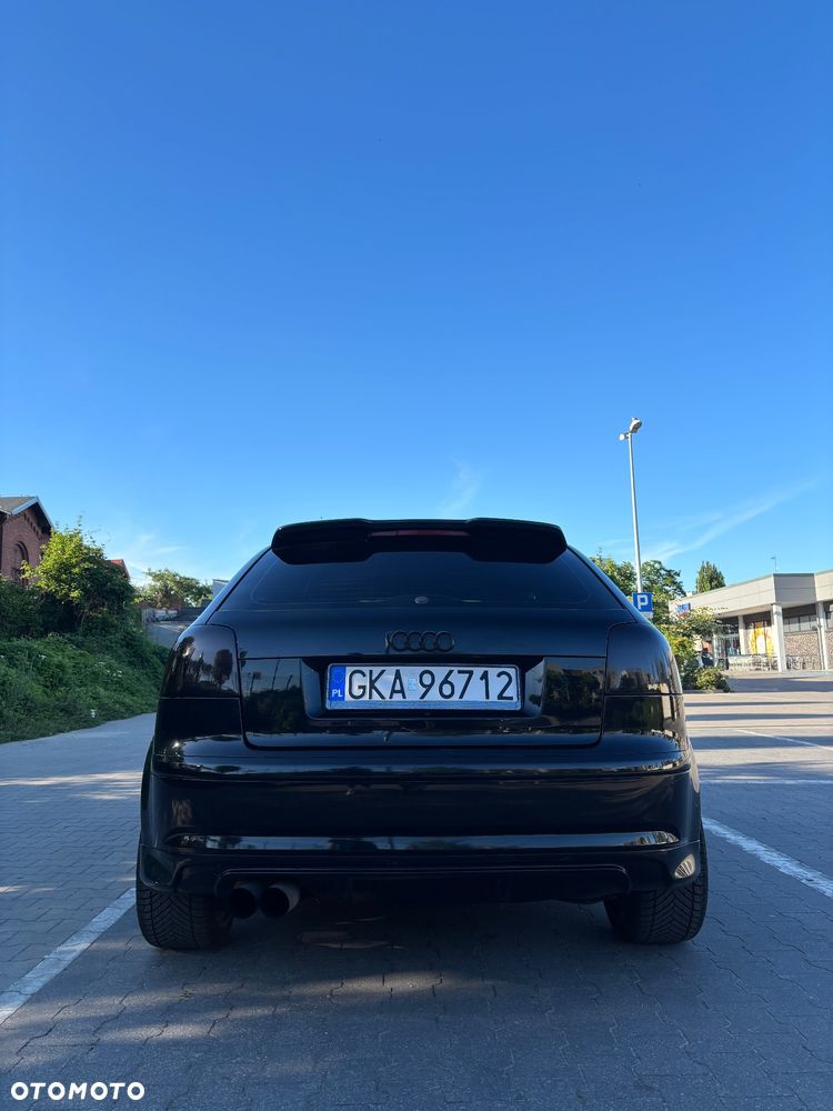 Audi A3 3-drzwiowe 1.8 TFSI Ambition S tronic - 4