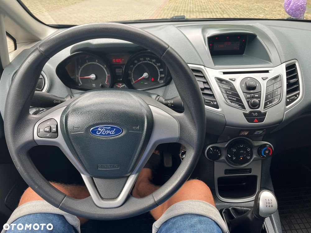 Ford Fiesta - 16
