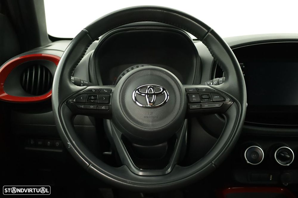 Toyota Aygo 1.0 X-Play - 14