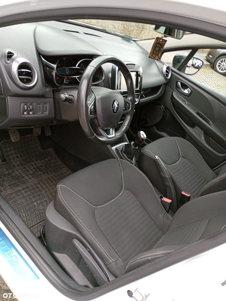 Renault Clio 1.2 16V Alize - 11
