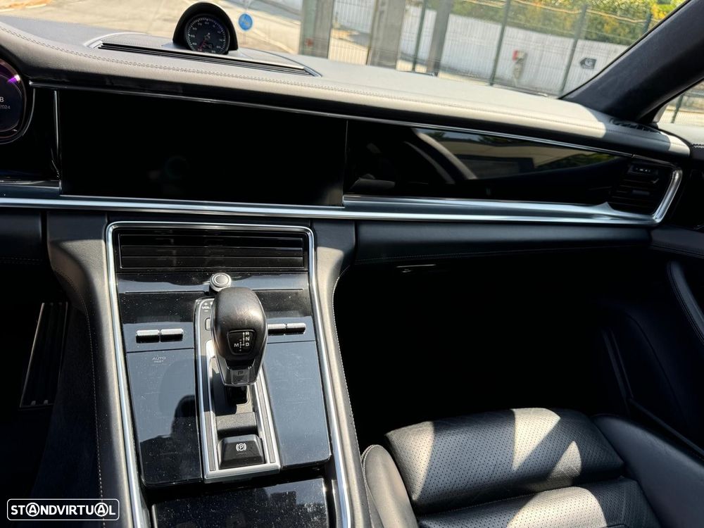 Porsche Panamera 4 S - 39