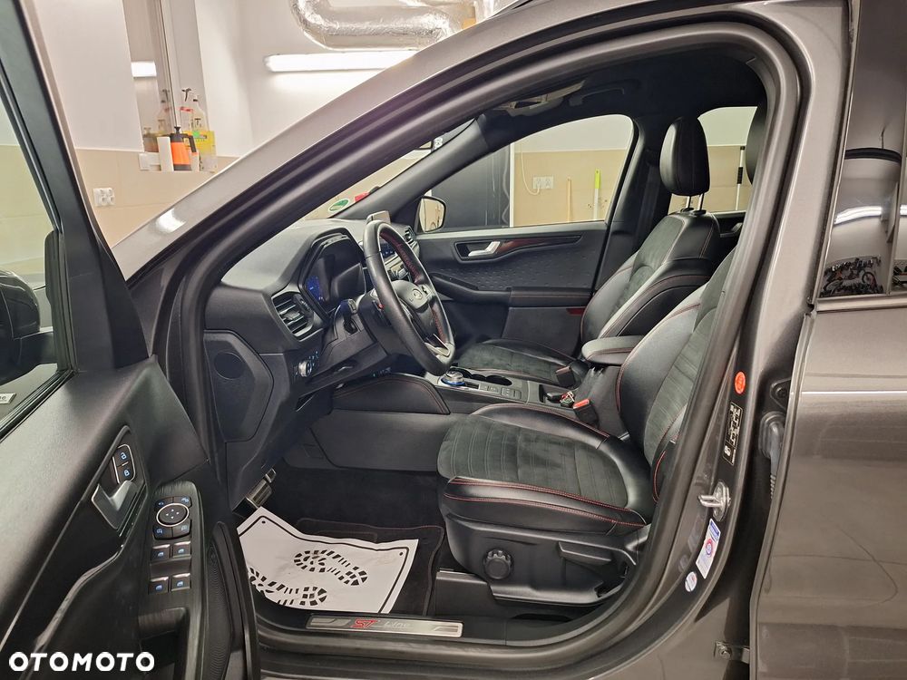 Ford Kuga 2.0 EcoBlue 4x4 ST-LINE X - 17