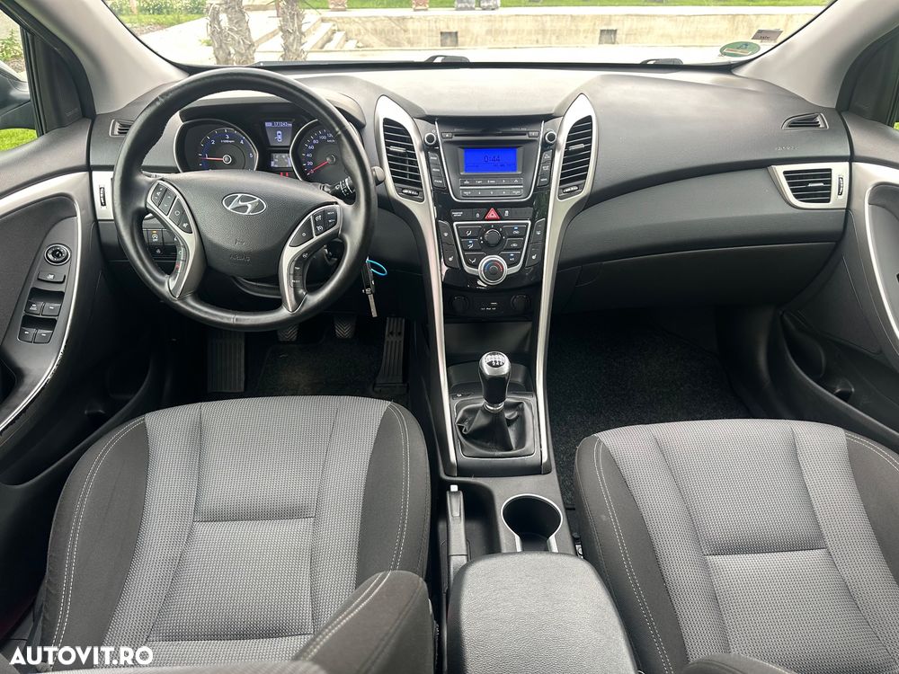 Hyundai i30 1.6 CRDI blue Style - 5