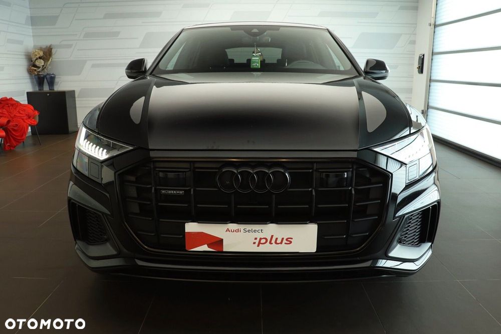 Audi Q8 - 11