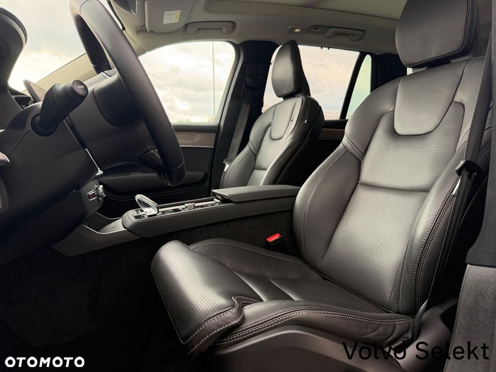 Volvo XC 90 - 12