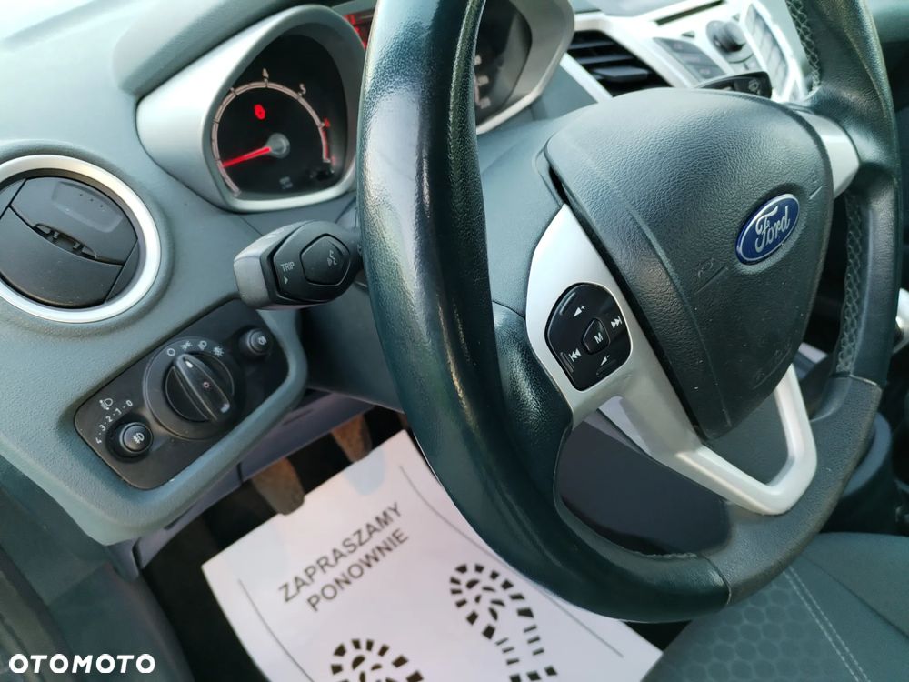 Ford Fiesta 1.25 Titanium - 29