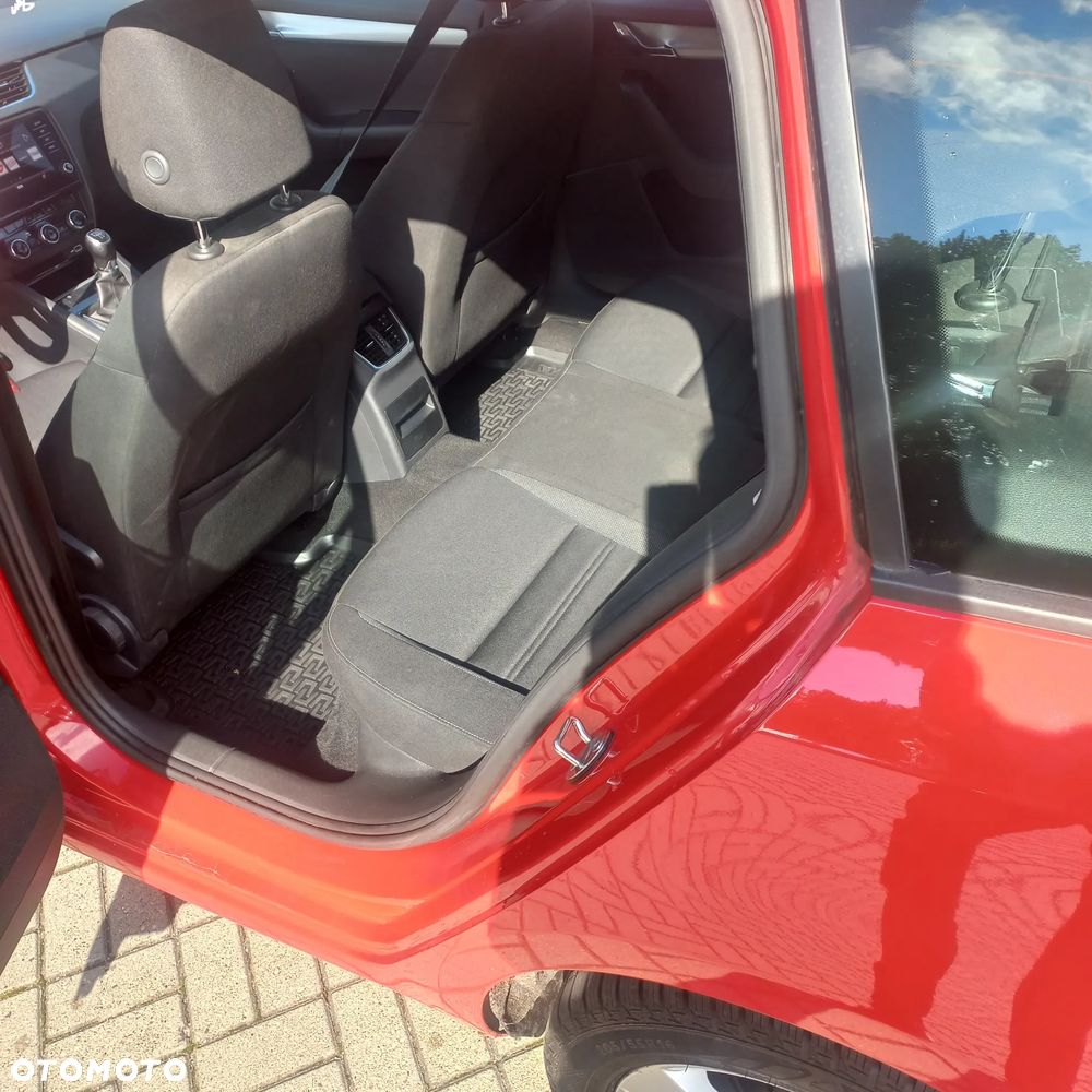 Skoda Octavia 1.6 TDI Ambition - 15