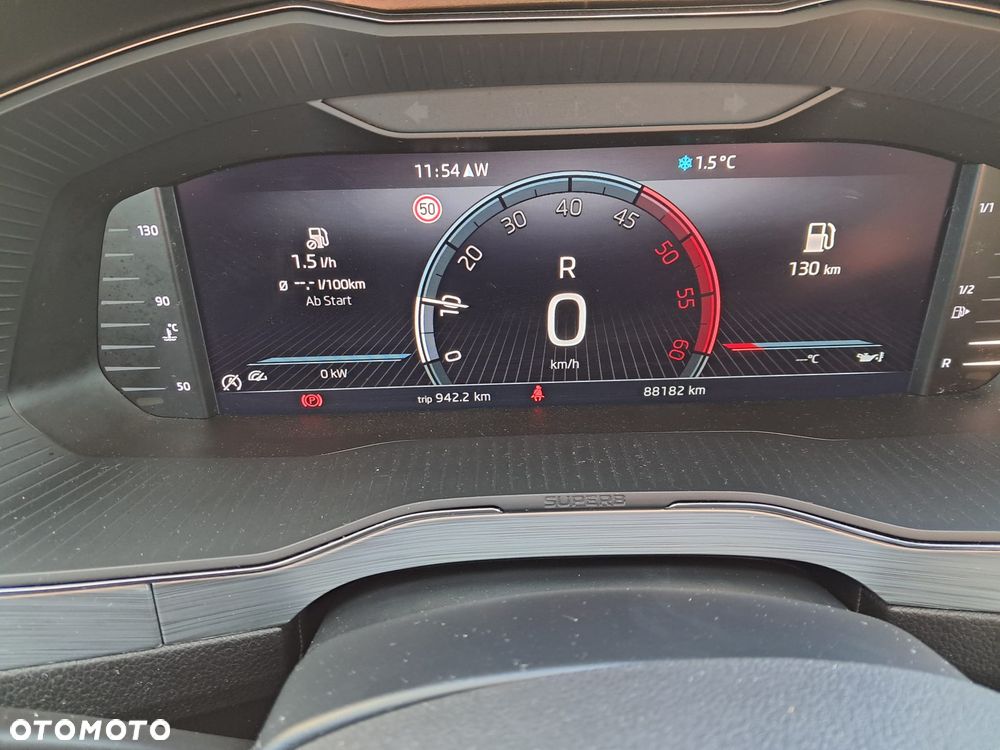Skoda Superb 2.0 TDI SCR Ambition DSG - 9