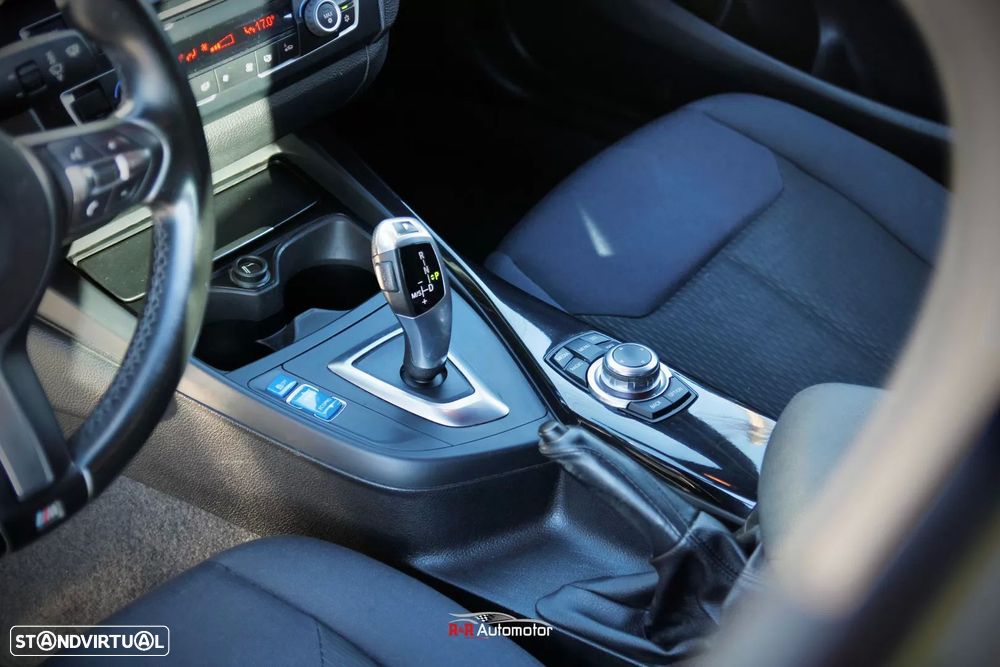 BMW 118 dA Line Sport - 13