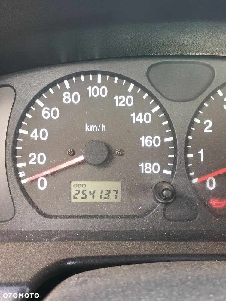 Suzuki Jimny 1.3 - 8
