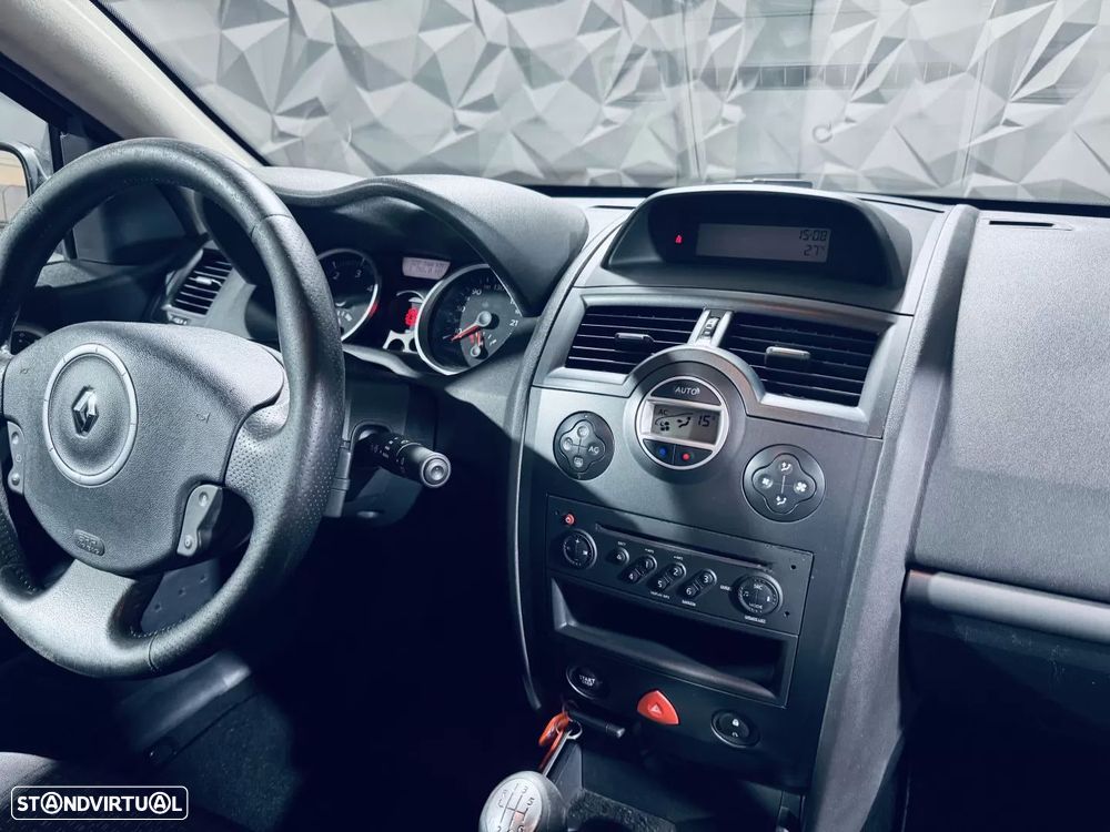 Renault Mégane Break 1.5 dCi Dynamique S - 18