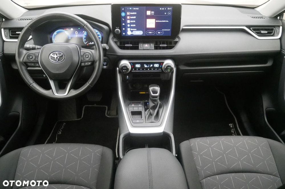 Toyota RAV4 - 8