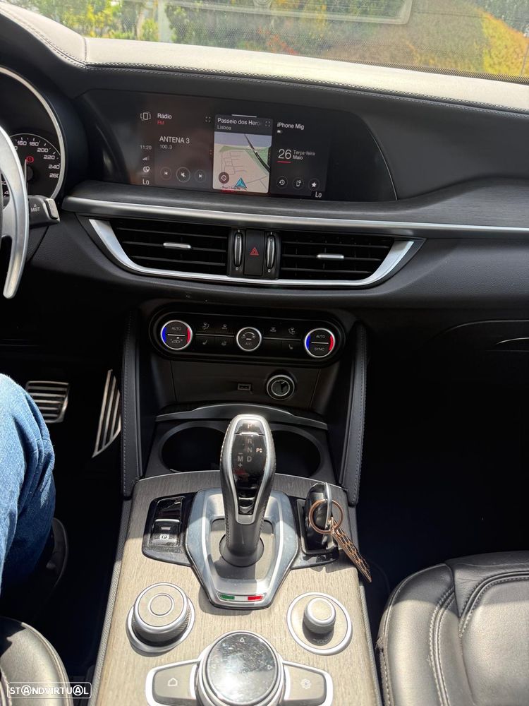 Alfa Romeo Stelvio 2.2 D Sprint AT8 - 15