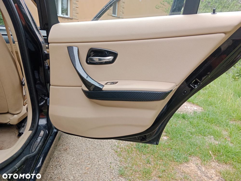 BMW Seria 3 325i - 10