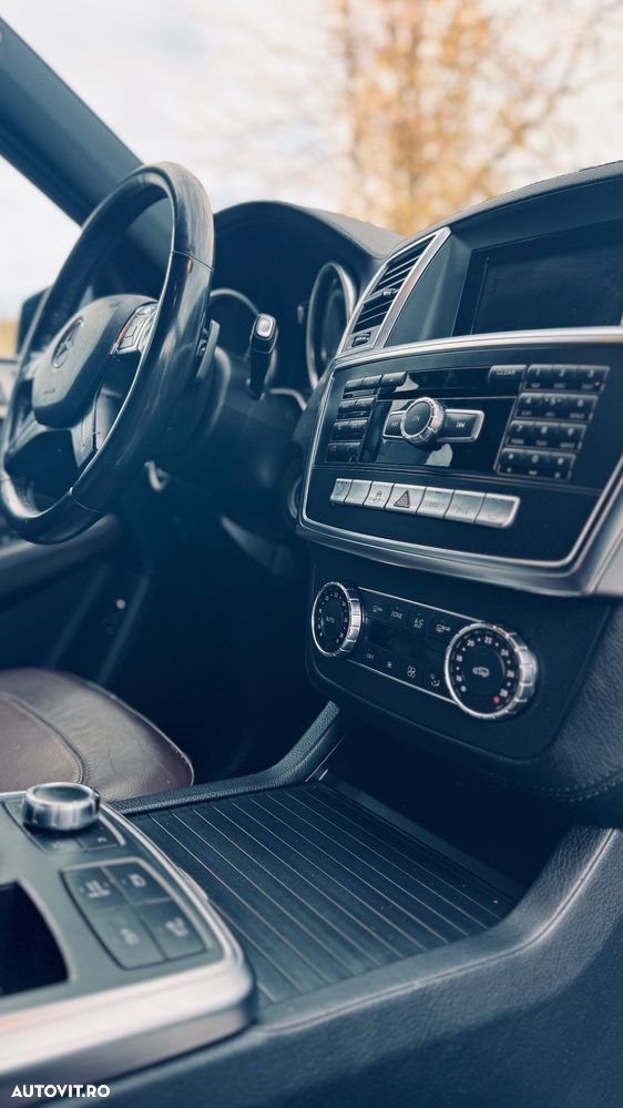 Mercedes-Benz ML 350 BlueTec 4MATIC Aut - 13