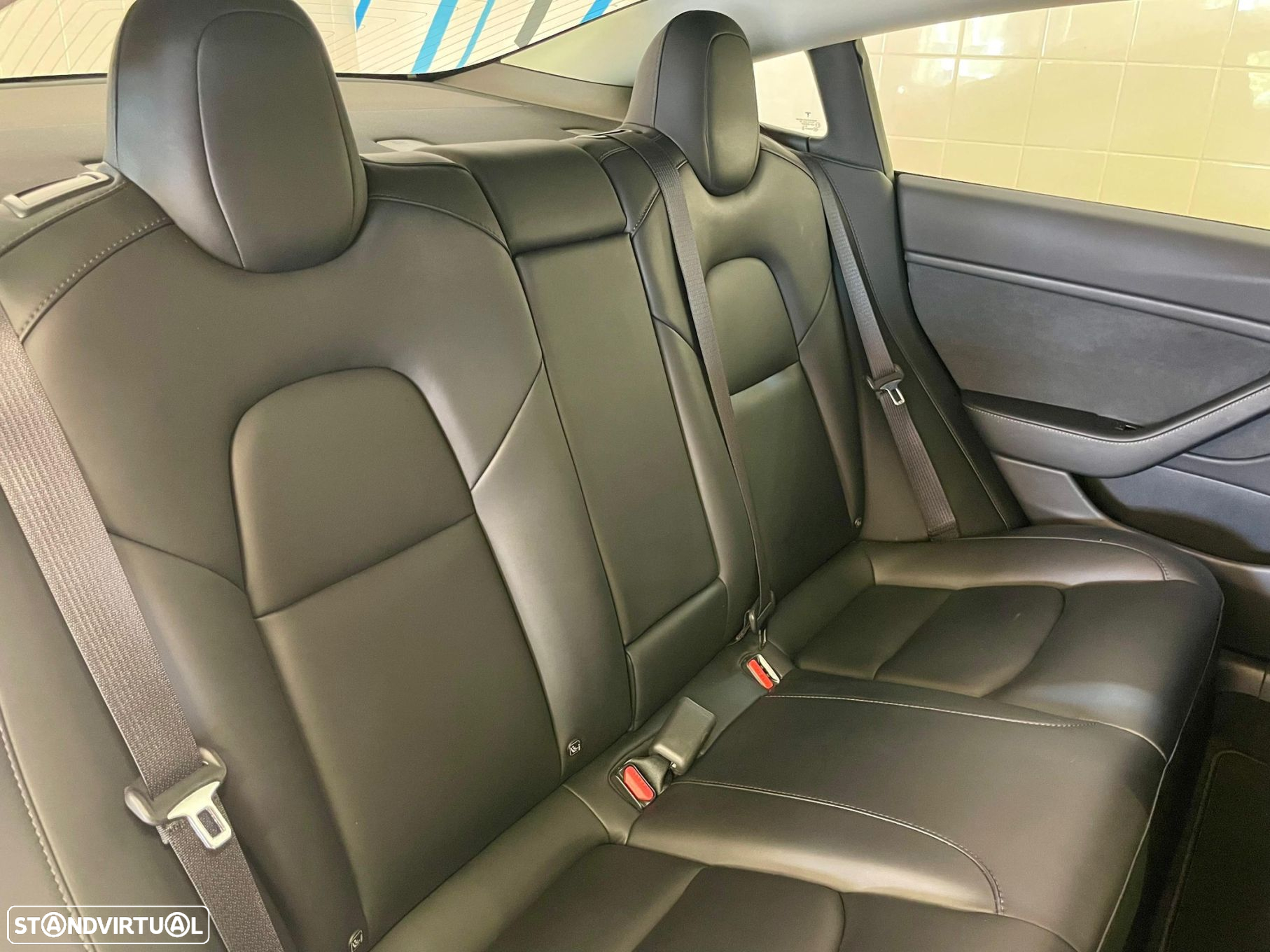 Tesla Model 3 Standard Range Plus RWD - 32