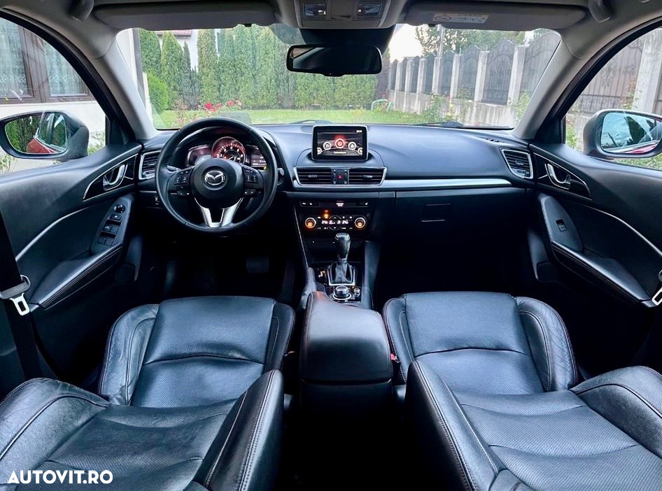 Mazda 3 - 6