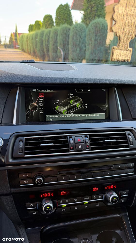 BMW Seria 5 - 21