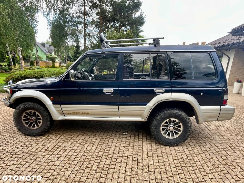 Mitsubishi Pajero 2.5 TD GLS - 3