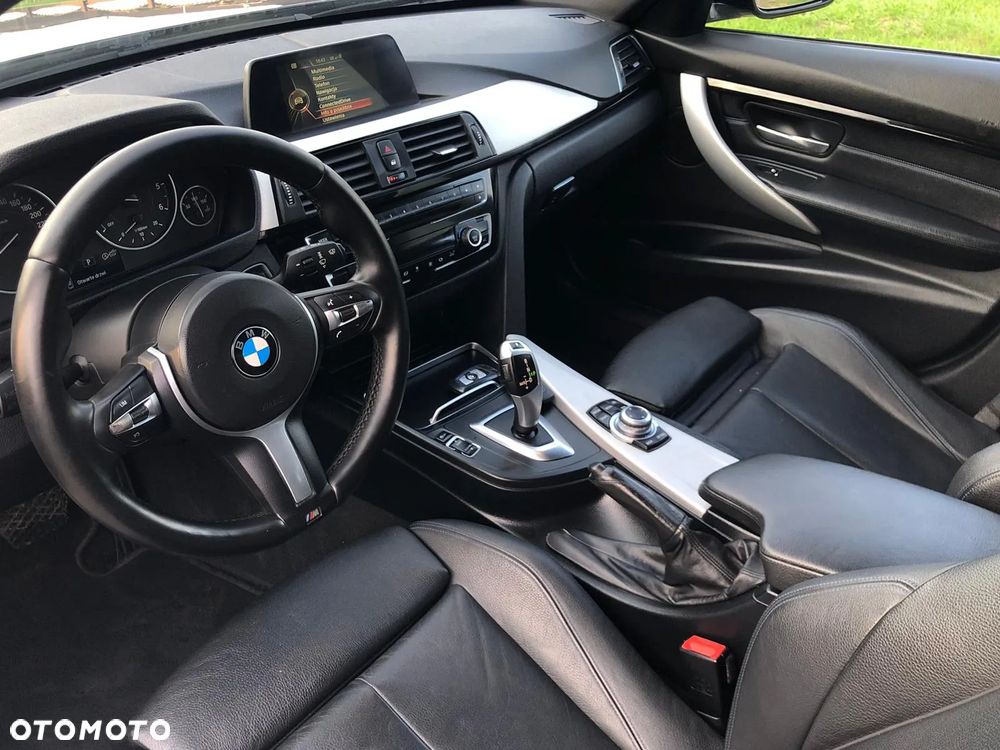 BMW Seria 3 318d M Sport - 13