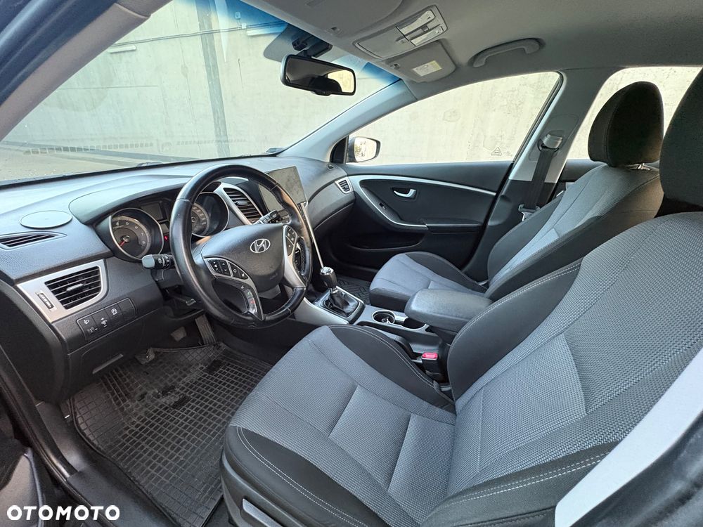 Hyundai i30 1.6 GDI Comfort - 11