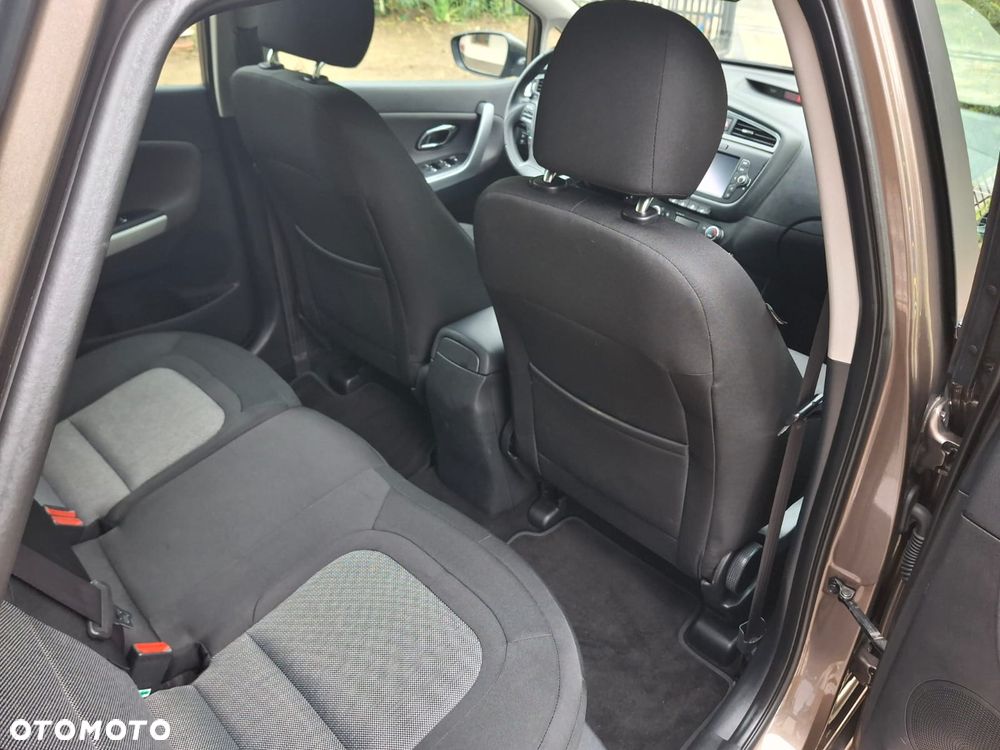 Kia Ceed 1.4 CVVT ISG Dream Team Edition - 17