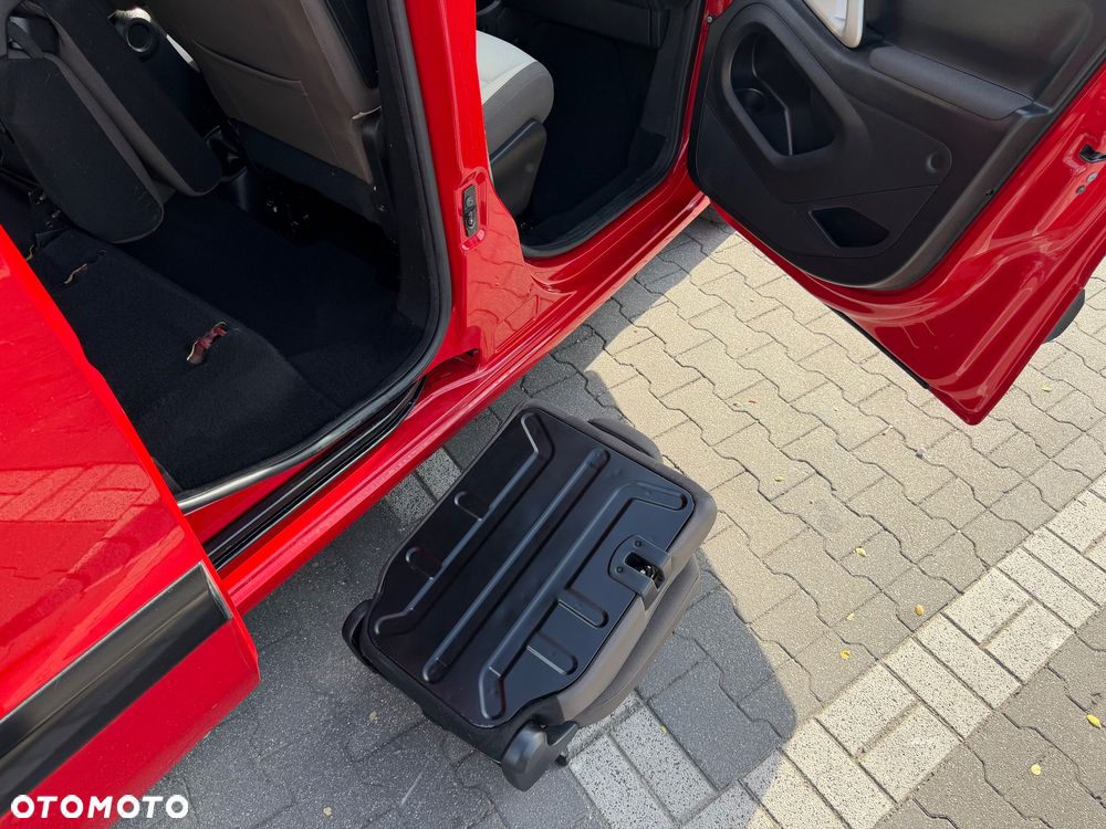 Citroën Berlingo e-HDi 90 FAP EGS6 Multispace - 18