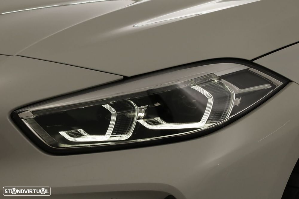 BMW 116 i Pack Desportivo M - 6