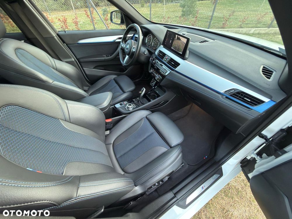 BMW X1 xDrive20i M Sport - 33