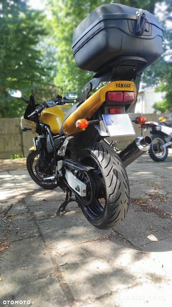 Yamaha FZS - 5