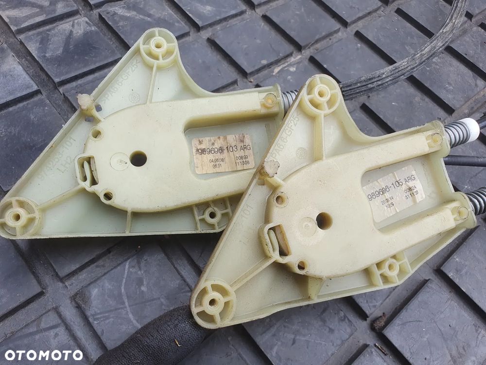 PODNOŚNIK LEWY TYŁ 827010001R RENAULT LAGUNA 3 III LIFT 11-15 POSIADAM 4  SZT - 4