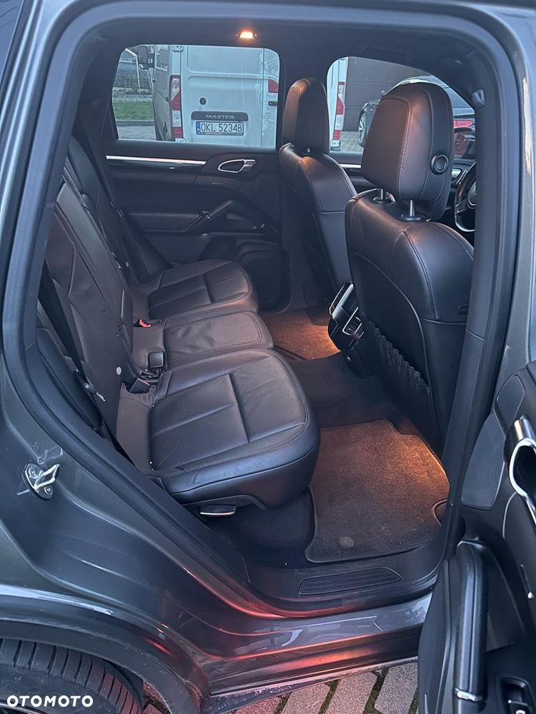 Porsche Cayenne Tiptronic S - 6