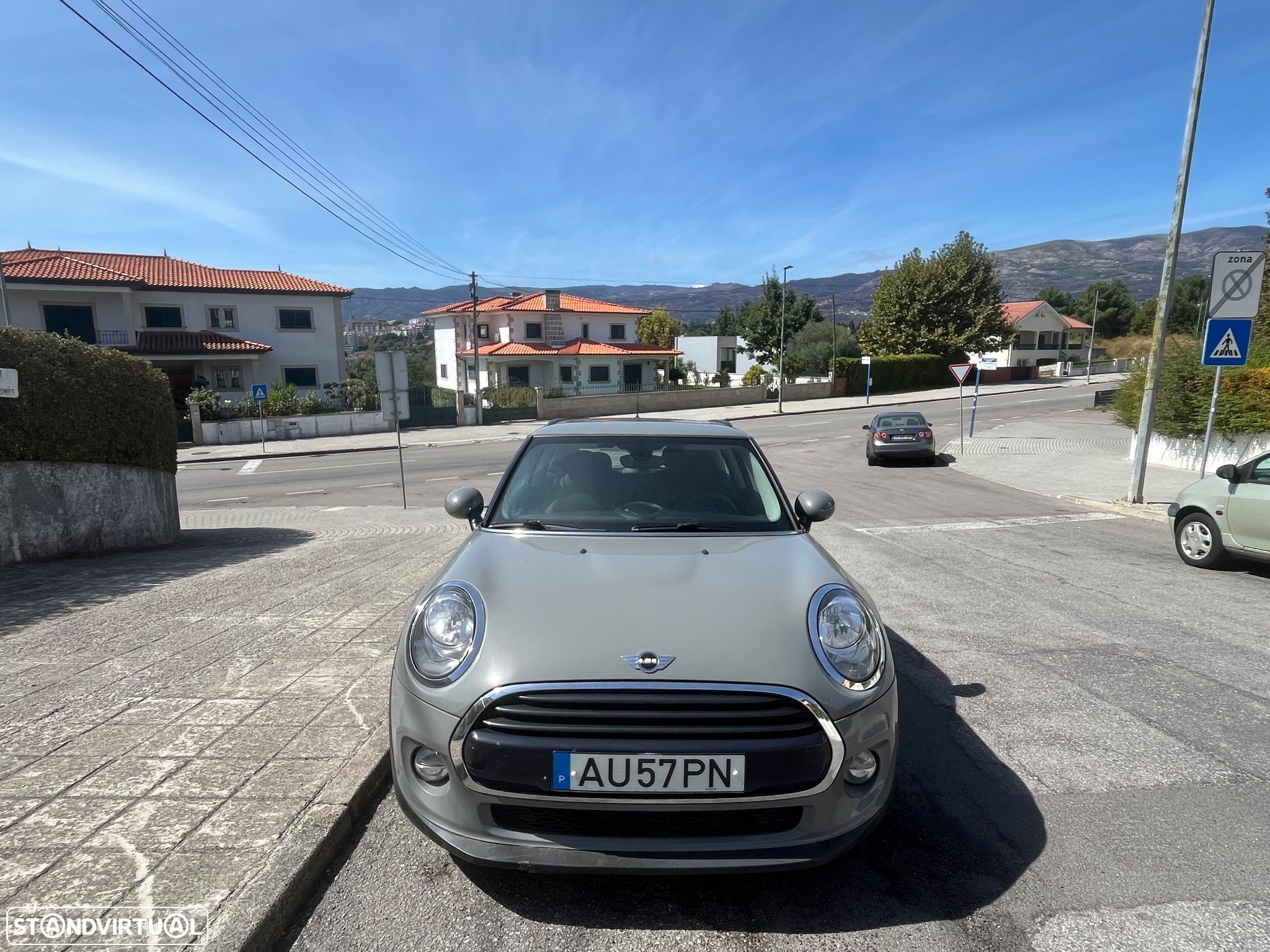 MINI 3 Portas Cooper D Aut. - 1