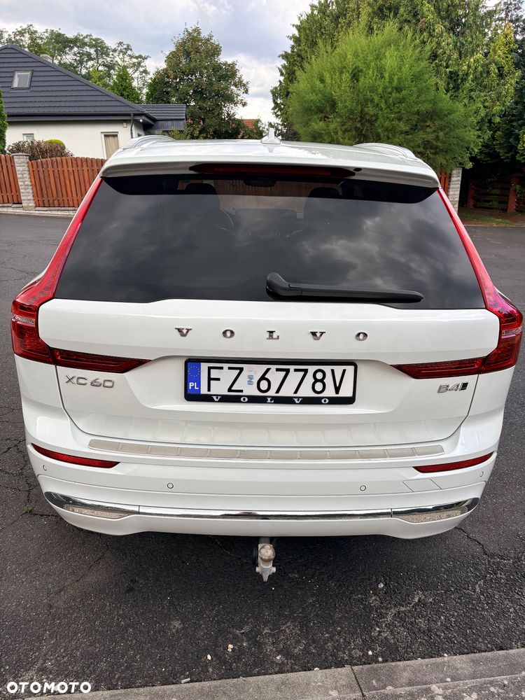 Volvo XC 60 B4 D AWD Plus Bright - 9