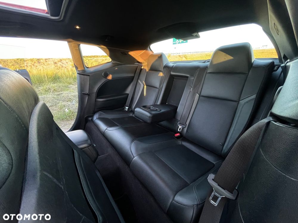 Dodge Challenger ver-3-6-sxt-plus - 10