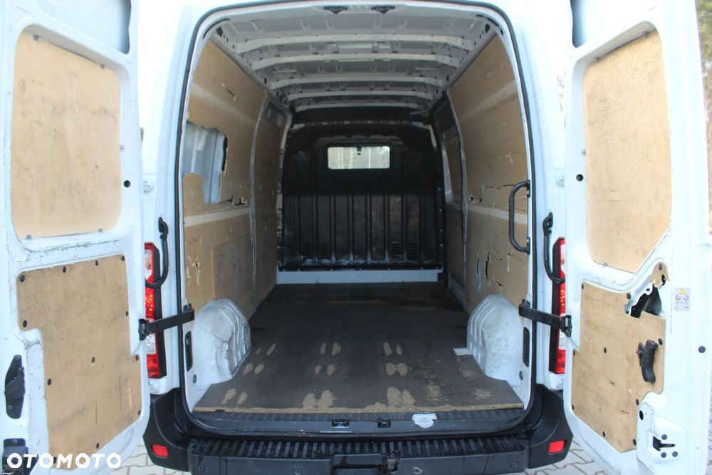 Nissan NV400 - 10