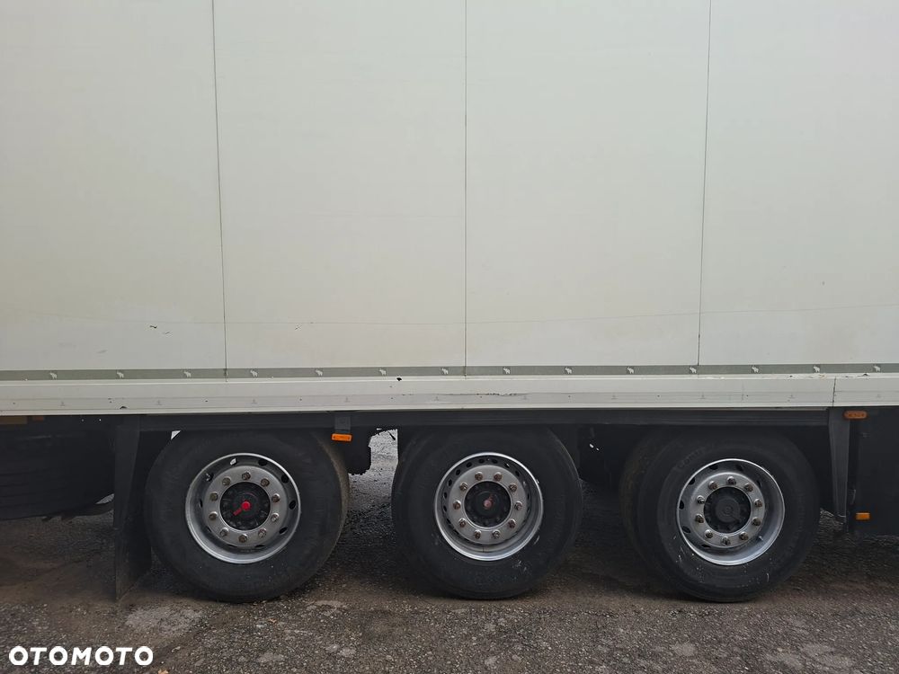 Schmitz Cargobull Sko24 - 9