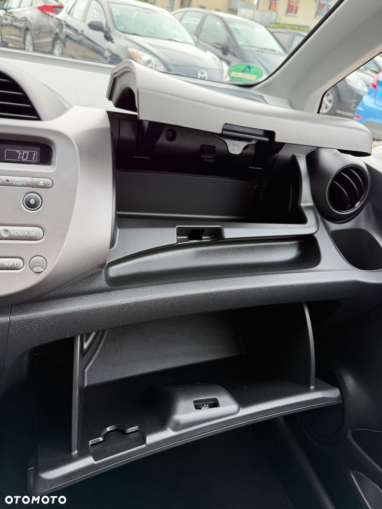 Honda Jazz 1.4 i-VTEC Comfort Plus - 24