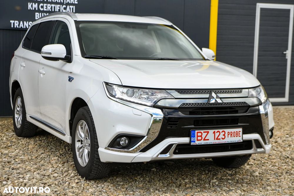 Mitsubishi Outlander 2.4 4WD - 15
